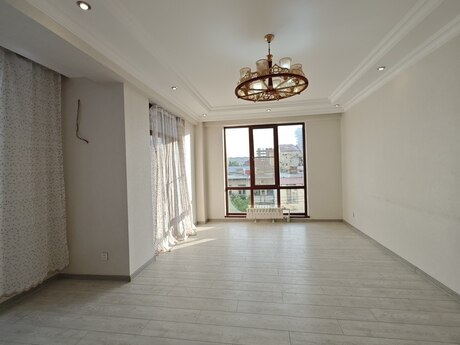 2-комн. новостройка - пос. Бакиханова - 76 м²