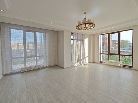 2-комн. новостройка - пос. Бакиханова - 76 м²