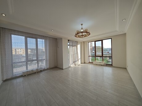2-комн. новостройка - пос. Бакиханова - 76 м²