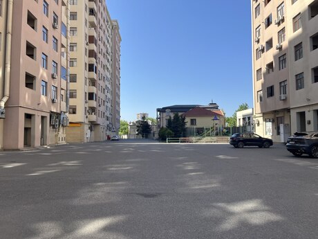 1 otaqlı yeni tikili - Bakıxanov q. - 44 m²