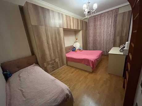 4-комн. новостройка - м. Автовокзал - 100 м²