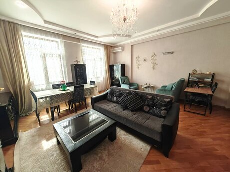 3 otaqlı yeni tikili - Nizami m. - 140 m²