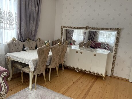 4 otaqlı həyət evi/bağ evi - Qobu q. - 130 m²