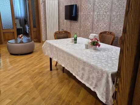 3 otaqlı köhnə tikili - Nəriman Nərimanov m. - 80 m²