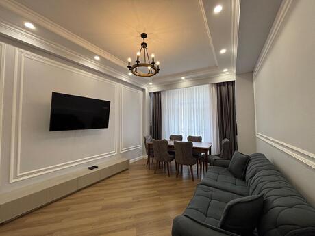 3 otaqlı yeni tikili - Ağ şəhər q. - 110 m²