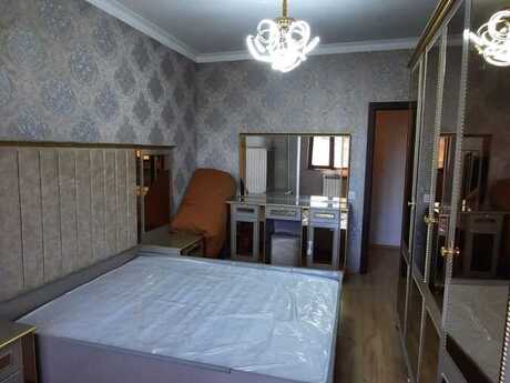 2 otaqlı köhnə tikili - 8-ci mikrorayon q. - 65 m²