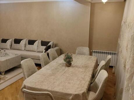 3-комн. новостройка - м. 20 января - 150 м²