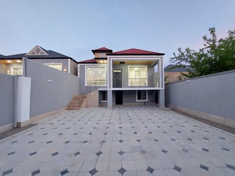 4 otaqlı həyət evi/bağ evi - Hövsan q. - 128 m²