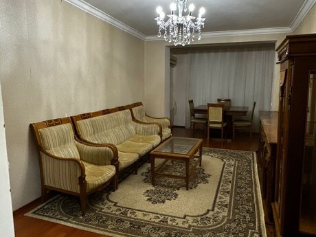 2 otaqlı köhnə tikili - Nəsimi r. - 55 m²