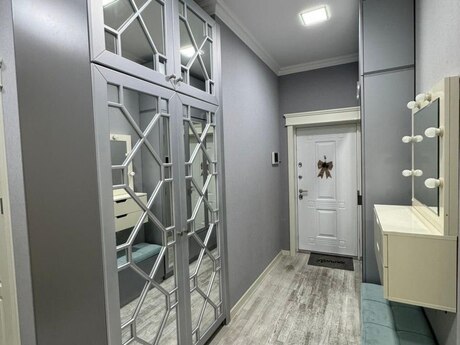 Elan №6133934 - Bakı, Elmlər Akademiyası m., 3 otaqlı, 100 m², 12/18 mərtəbə