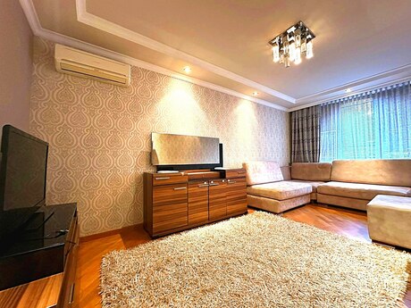 2 otaqlı köhnə tikili - Bakıxanov q. - 60 m²