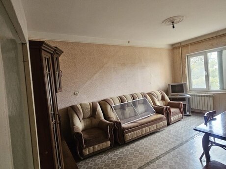 2 otaqlı köhnə tikili - Köhnə Günəşli q. - 60 m²