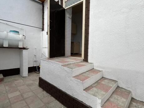 2 otaqlı həyət evi/bağ evi - Binə q. - 30 m²