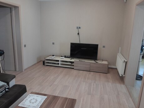 4 otaqlı həyət evi/bağ evi - Şüvəlan q. - 200 m²