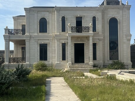 6-комн. дом/дача - пос. Бильгях - 600 м²