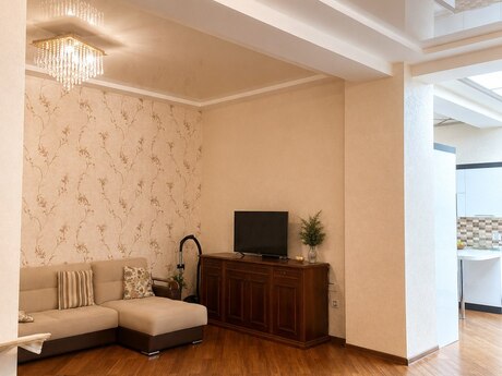 2 otaqlı yeni tikili - Elmlər Akademiyası m. - 82 m²
