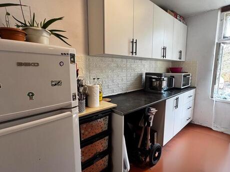 1-комн. вторичка - м. Элмляр Академиясы - 40 м²