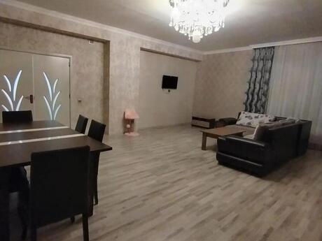 3-комн. новостройка - м. 8 ноября - 190 м²