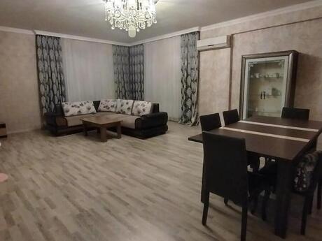 3-комн. новостройка - м. 8 ноября - 190 м²