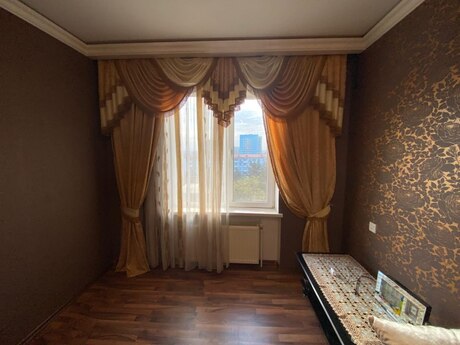 2 otaqlı köhnə tikili - Neftçilər m. - 78 m²