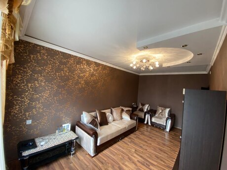 2 otaqlı köhnə tikili - Neftçilər m. - 78 m²