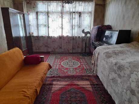 2 otaqlı köhnə tikili - Gəncə - 56 m²