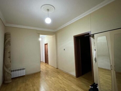 3 otaqlı yeni tikili - Şah İsmayıl Xətai m. - 100 m²