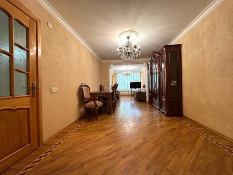 3 otaqlı köhnə tikili - Nəriman Nərimanov m. - 100 m²