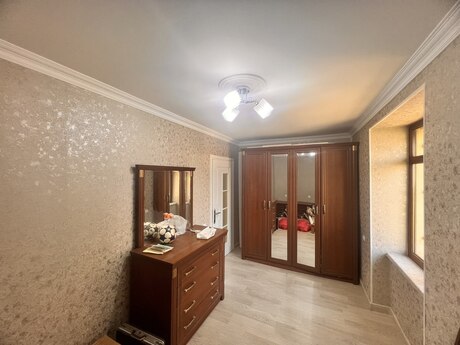 2-комн. вторичка - м. Иншаатчылар - 55 м²