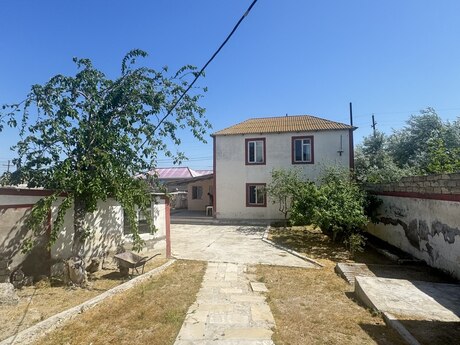 5 otaqlı həyət evi/bağ evi - Hövsan q. - 180 m²