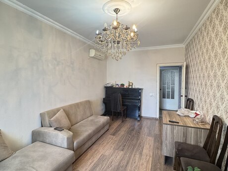 2 otaqlı köhnə tikili - Hövsan q. - 54 m²