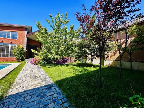 4 otaqlı həyət evi/bağ evi - Mərdəkan q. - 170 m²