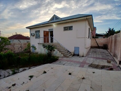 4 otaqlı həyət evi/bağ evi - Masazır q. - 100 m²