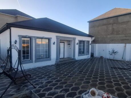 3 otaqlı həyət evi/bağ evi - Saray q. - 130 m²