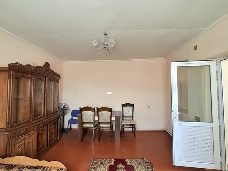1 otaqlı həyət evi/bağ evi - 20-ci sahə q. - 40 m²