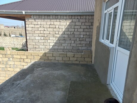 3 otaqlı həyət evi/bağ evi - Buzovna q. - 220 m²