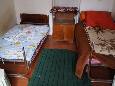 1 otaqlı həyət evi/bağ evi - Azadlıq Prospekti m. - 15 m²