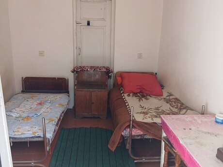 1 otaqlı həyət evi/bağ evi - Azadlıq Prospekti m. - 15 m²