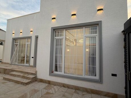 4 otaqlı həyət evi/bağ evi - Şüvəlan q. - 140 m²
