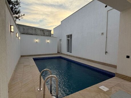 4 otaqlı həyət evi/bağ evi - Şüvəlan q. - 140 m²