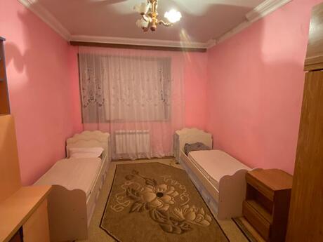 3 otaqlı köhnə tikili - Memar Əcəmi m. - 90 m²