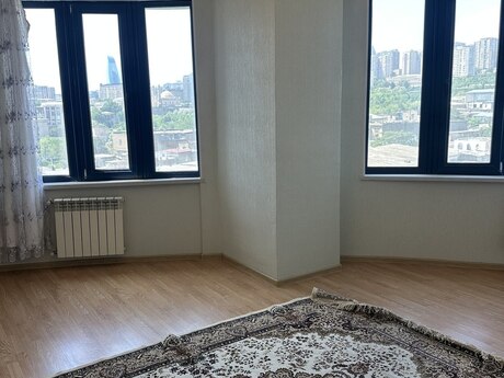 3-комн. офис - м. Низами - 150 м²