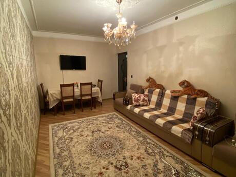 2 otaqlı köhnə tikili - Qaraçuxur q. - 55 m²