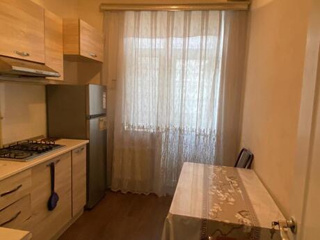 2-комн. новостройка - м. Иншаатчылар - 70 м²