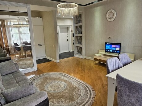 3 otaqlı yeni tikili - Bakıxanov q. - 80 m²