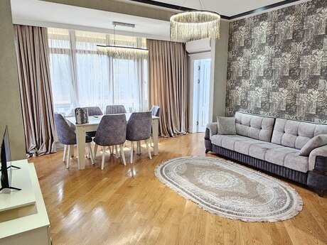 3 otaqlı yeni tikili - Bakıxanov q. - 80 m²