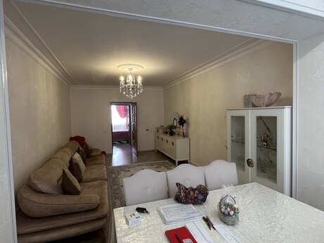 3 otaqlı köhnə tikili - Neftçilər m. - 89 m²