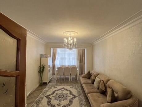3 otaqlı köhnə tikili - Neftçilər m. - 89 m²