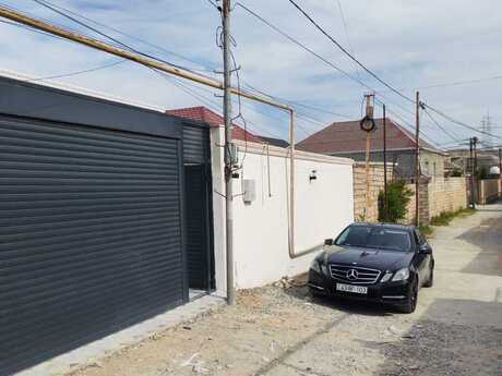 2 otaqlı həyət evi/bağ evi - Şüvəlan q. - 84.5 m²