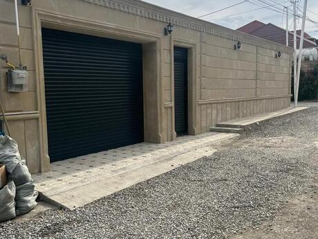 8 otaqlı həyət evi/bağ evi - Mehdiabad q. - 205 m²